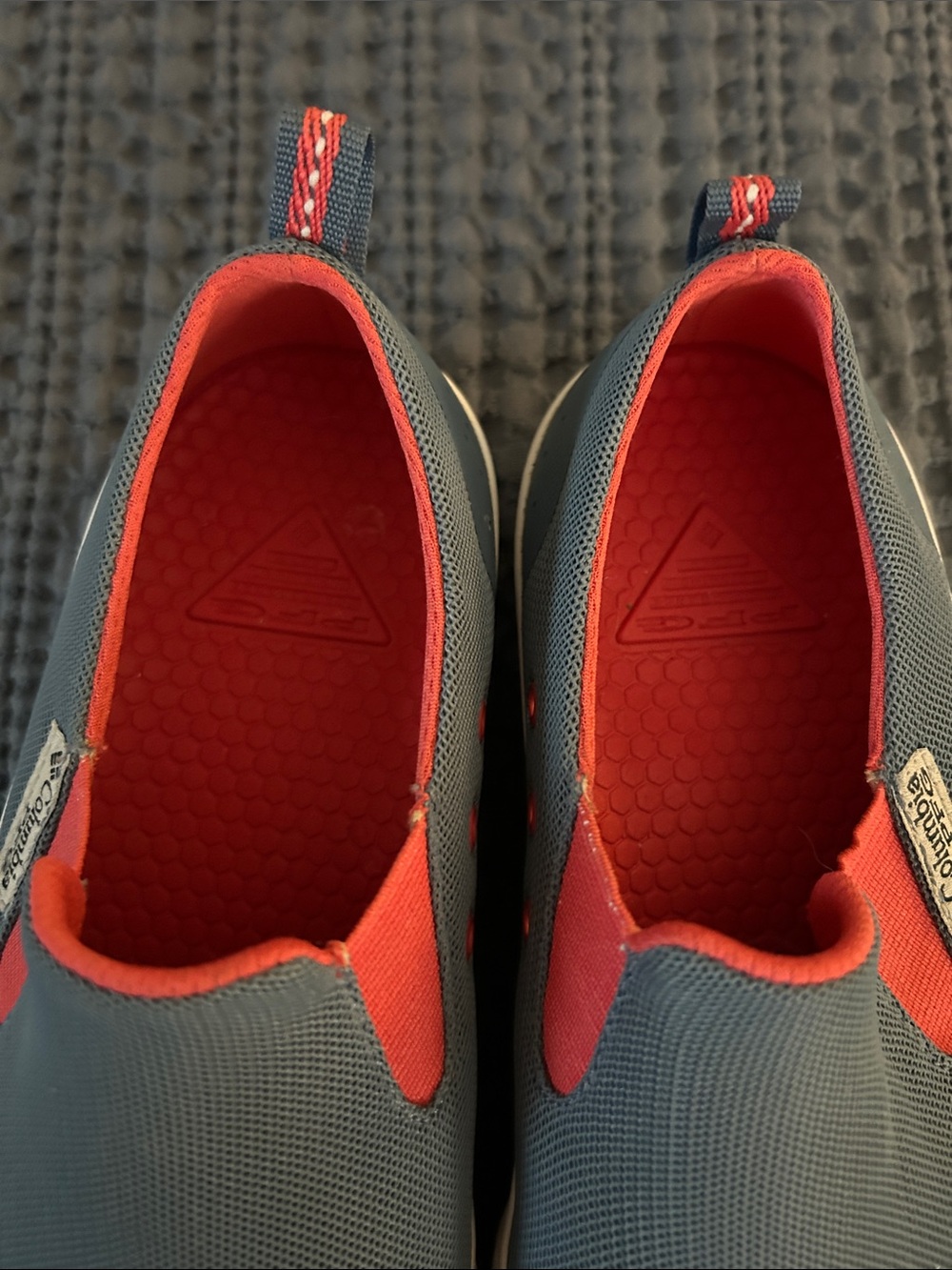 Columbia Women’s Slip-On Canvas Shoe in Gray with Red Lining - Picture 2 of 3